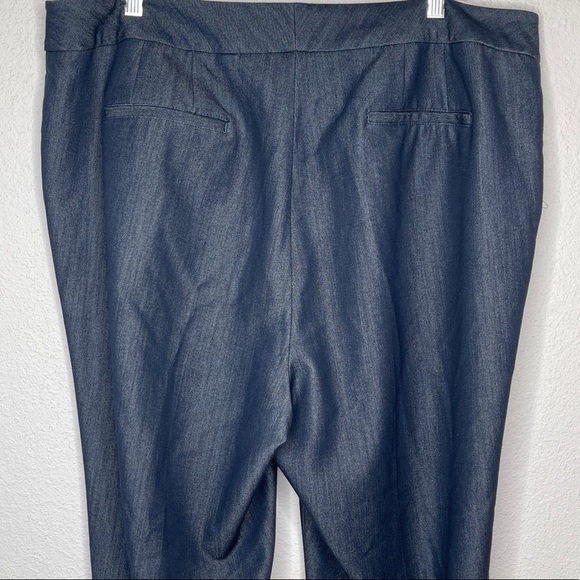 Tahari Arthur S. Levine Pants - Picture 5 of 10